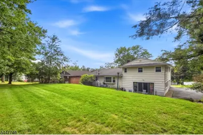 17 Edgewood Ave N, West Orange Township, NJ 07052 - Photo 29