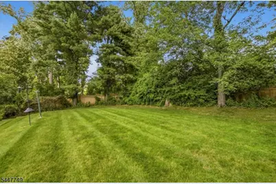 17 Edgewood Ave N, West Orange Township, NJ 07052 - Photo 31