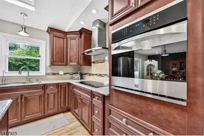 5 Grouse Rd, Hillsborough Township, NJ 08844 - Photo 11