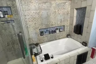 93 Perez Dr, Newark, NJ 07103 - Photo 7