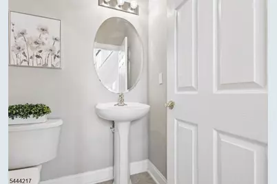1366 Genovese Ln, Rahway, NJ 07065 - Photo 31
