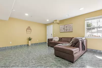 1366 Genovese Ln, Rahway, NJ 07065 - Photo 33