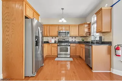 1366 Genovese Ln, Rahway, NJ 07065 - Photo 9