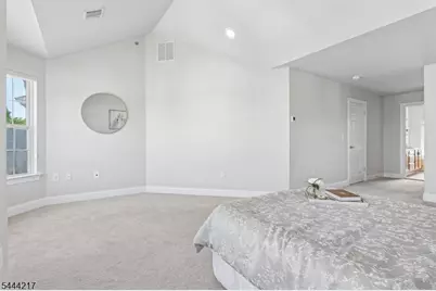 1366 Genovese Ln, Rahway, NJ 07065 - Photo 17