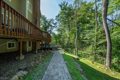 11 Rosewood Ln, Denville, NJ 07834 - Photo 37