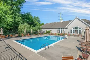 905 Brook Hollow Dr, Hanover Township, NJ 07981 - Photo 27