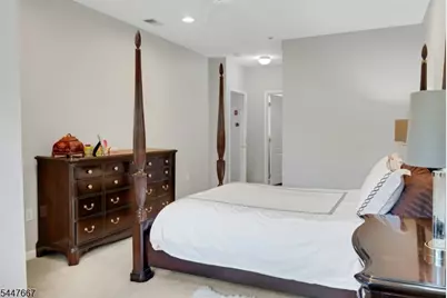 905 Brook Hollow Dr #905, Hanover Township, NJ 07981 - Photo 17