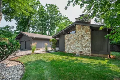 10 Reed Ct, Wayne, NJ 07470 - Photo 3