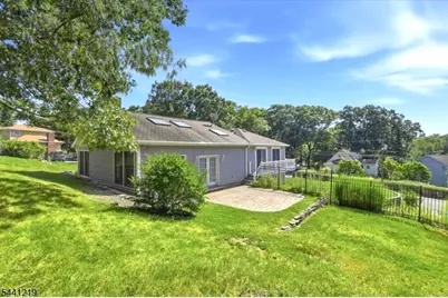 66 Minnisink Rd, Jefferson Township, NJ 07849 - Photo 5