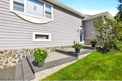 66 Minnisink Rd, Jefferson Township, NJ 07849 - Photo 3