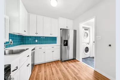 33 Asbury Pl, Parsippany, NJ 07878 - Photo 9