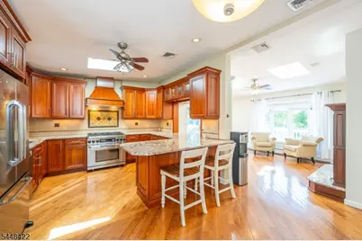 38 Oneida Ave, Hopatcong, NJ 07843 - Photo 7