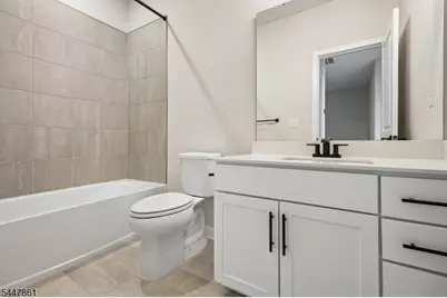 18 Lafayette Ln, Montville Township, NJ 07082 - Photo 17