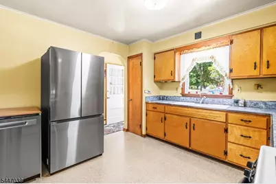 162 Cozy Lake Rd, Jefferson Township, NJ 07438 - Photo 7