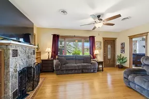 1316 Belvidere Rd, Lopatcong Township, NJ 08865 - Photo 9