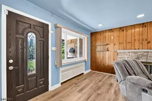 138 Tappan Ave, North Plainfield, NJ 07060 - Photo 3
