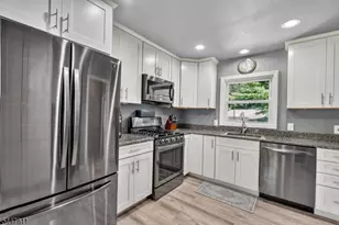 138 Tappan Ave, North Plainfield, NJ 07060 - Photo 7