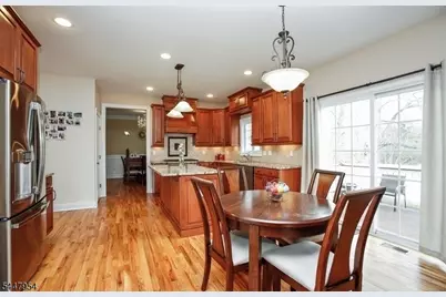 94 Pearl St, Bridgewater, NJ 08807 - Photo 7