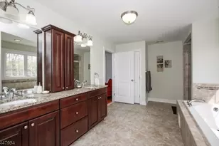 94 Pearl St, Bridgewater, NJ 08807 - Photo 15