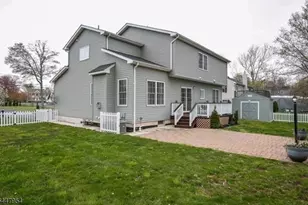 94 Pearl St, Bridgewater, NJ 08807 - Photo 23