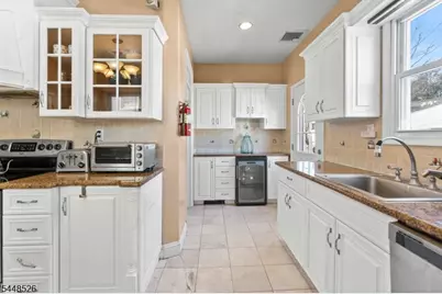 206 Mortimer Ave, Rutherford, NJ 07070 - Photo 13