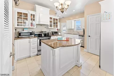 206 Mortimer Ave, Rutherford, NJ 07070 - Photo 11