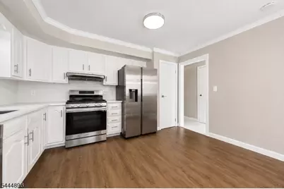 18 E 37th St, Paterson, NJ 07514 - Photo 9