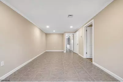 18 E 37th St, Paterson, NJ 07514 - Photo 27