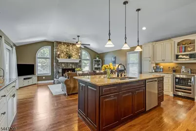 18 Dean Ave, Butler, NJ 07405 - Photo 5
