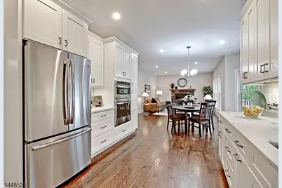 184 Hickory Tavern Rd, Long Hill Township, NJ 07933 - Photo 9