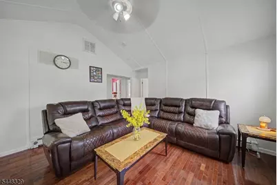 104 Lake Shore Dr, Parsippany, NJ 07034 - Photo 7