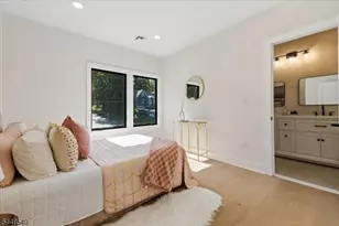 29 Sycamore Ave, Livingston, NJ 07039 - Photo 35