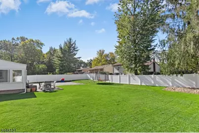 217 Robin Hood Rd, Mountainside, NJ 07092 - Photo 29