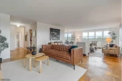 926 Bloomfield Ave #8G, Glen Ridge, NJ 07028 - Photo 1