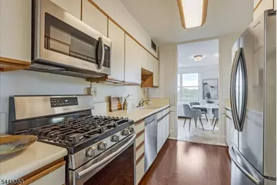 926 Bloomfield Ave #8G, Glen Ridge Boro Twp., NJ 07028 - Photo 15