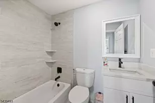 202 Rhoads Dr, Montgomery Township, NJ 08502 - Photo 17