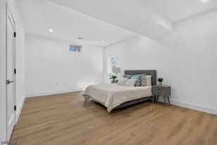 43 Oakwood Ave, Livingston, NJ 07039 - Photo 35