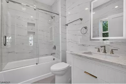 43 Oakwood Ave, Livingston, NJ 07039 - Photo 27