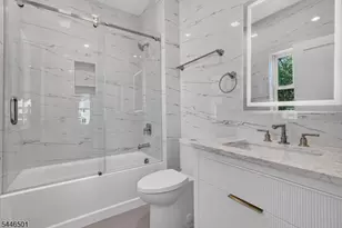 43 Oakwood Ave, Livingston, NJ 07039 - Photo 27