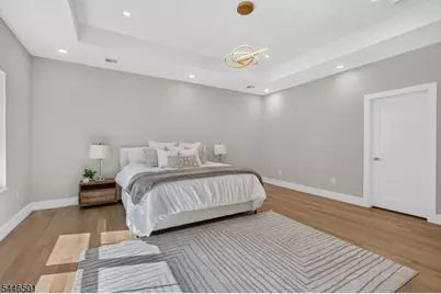 43 Oakwood Ave, Livingston, NJ 07039 - Photo 21
