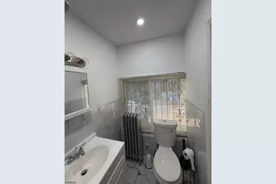 139 Osborne Ter, Newark, NJ 07108 - Photo 13