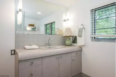 200 Grove St, Montclair, NJ 07042 - Photo 25