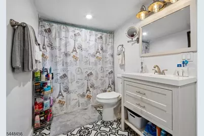218 Wallace St, Orange, NJ 07050 - Photo 13