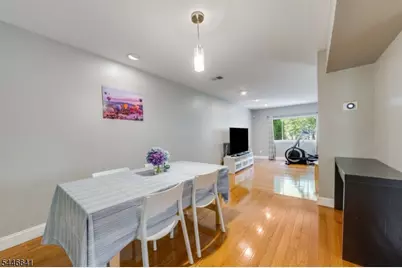 9 Queensbridge Dr, East Hanover Township, NJ 07936 - Photo 17