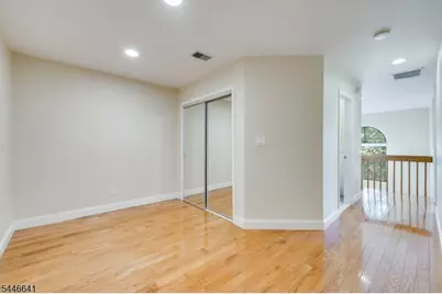 9 Queensbridge Dr, East Hanover Township, NJ 07936 - Photo 19