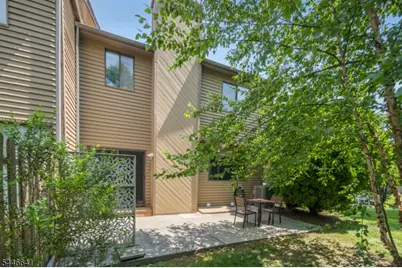 9 Queensbridge Dr, East Hanover Township, NJ 07936 - Photo 33