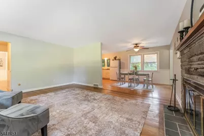 2 Glenway Dr, Raritan Township, NJ 08822 - Photo 5