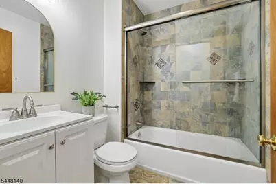 304 Green St, Woodbridge Township, NJ 07095 - Photo 11