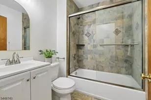 304 Green St, Woodbridge Township, NJ 07095 - Photo 11