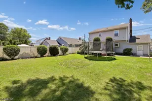 304 Green St, Woodbridge Township, NJ 07095 - Photo 3